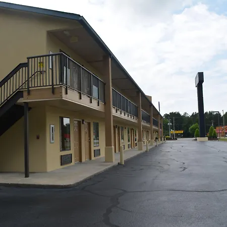 Deluxe Inn - Fayetteville I-95-2